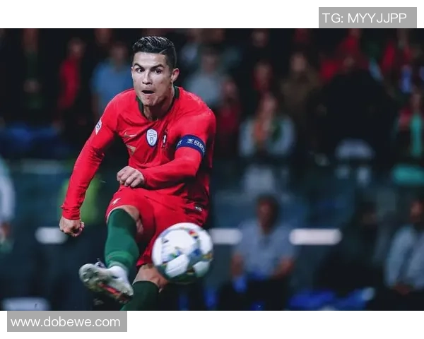 全球足球巨星全解析 各大顶级球员名称及成就一网打尽